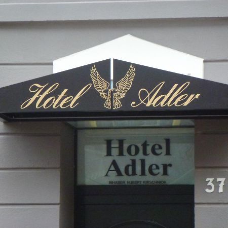 Hotel Adler Дюссельдорф Экстерьер фото